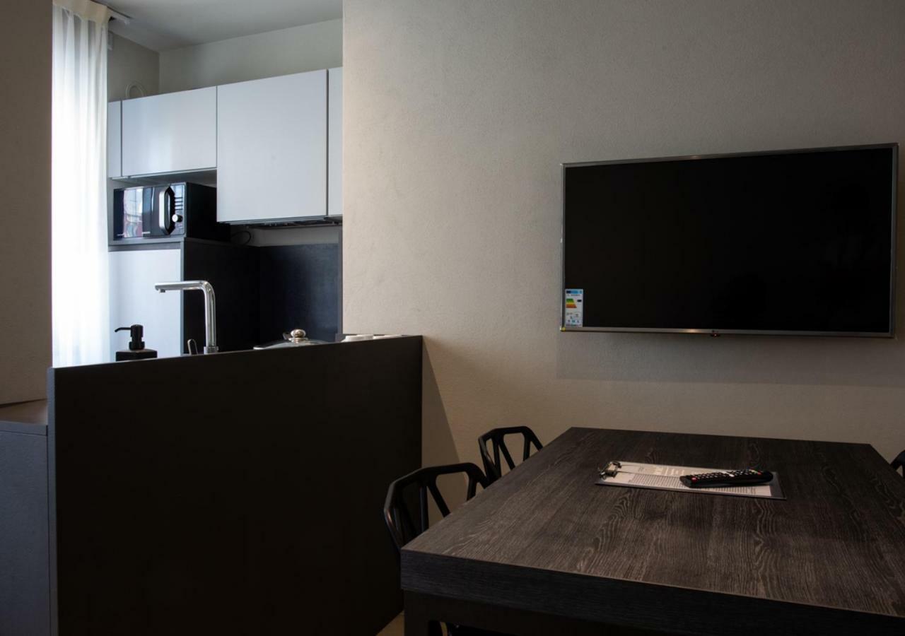 Astoria Living Apartments Болонья Экстерьер фото